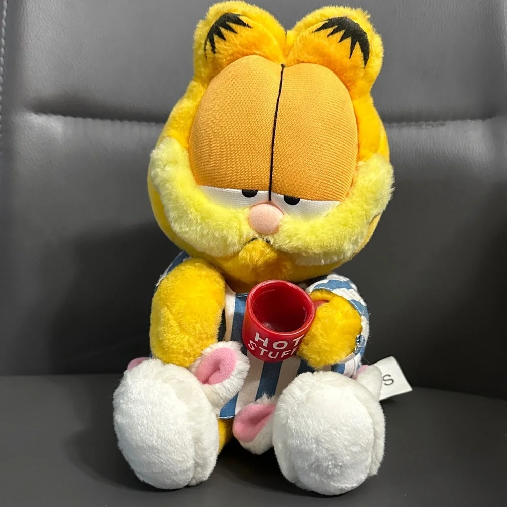 Playful Cat Plush Toy - Yellow and White